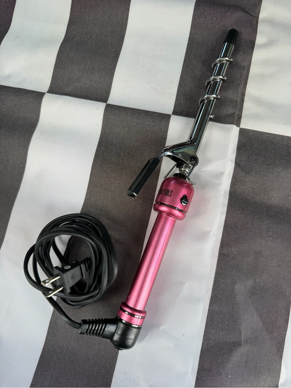 Hot Shot Tools Pink Titanium Professional Coil Swirl Spiral 5/8" Curling Iron